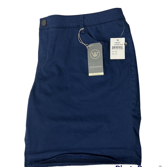 Wit & Wisdom Coastal Blue Shorts Size 20W - Picture 9 of 9